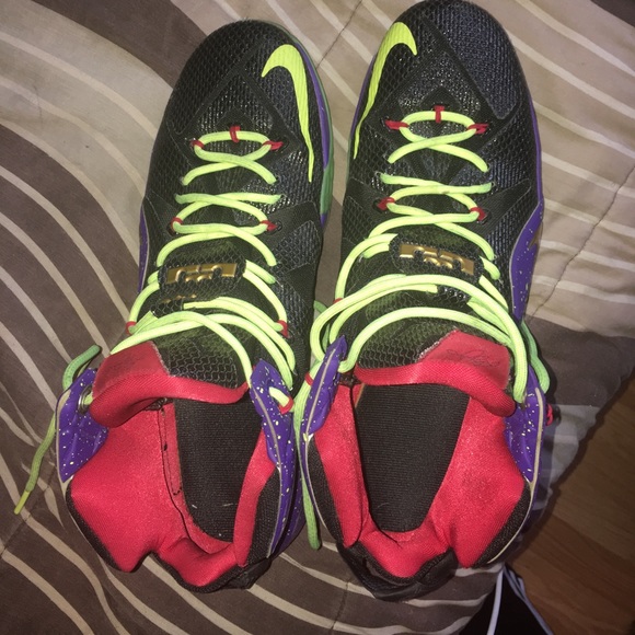 Lebron James Custom 12 - Picture 3 of 4